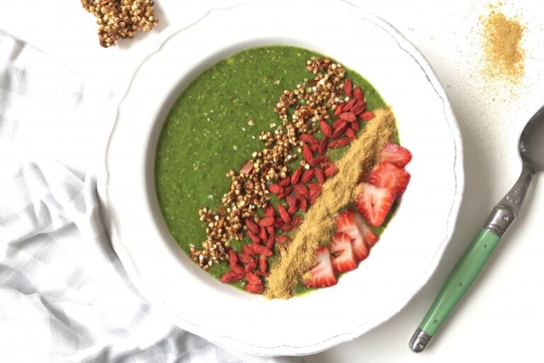 AustSuperFoodBuckwheat-Kakadu-Green-Smoothie-Bowl_3-770×530